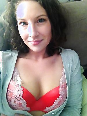 hot brunette with nice tits 2!