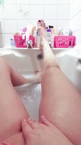 Meg 30 yo Polish busty slut