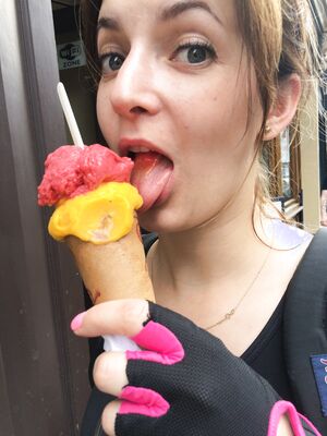 Meg 30 yo Polish busty slut