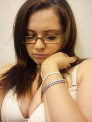 Iza 30 yo Polish hairy wife slut