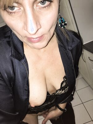 Caroline Polish mature whore 2