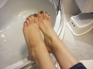 Iza 30yo Polish hairy busty wife slut