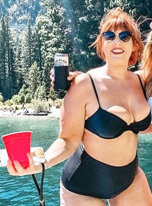 MacKenzie Keeping It Hot In Phoenix