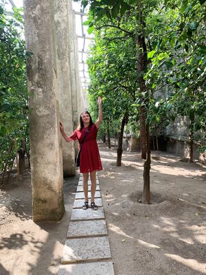 hooker Erika strolling at lago del garda
