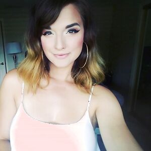 Stripper Babe Lisa Party's On