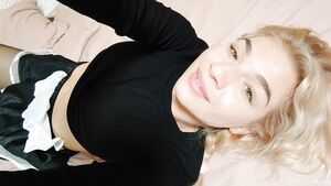 Blonde cutie loves teasing with her juicy parts