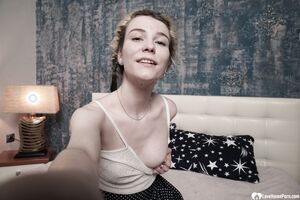 Photo dumb with my hottest selfies