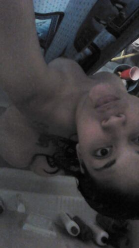 Curvy Latina selfies