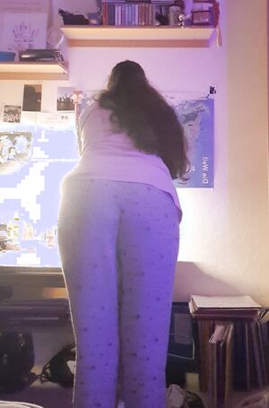 TurkishTeenSlut presents her ass to the world