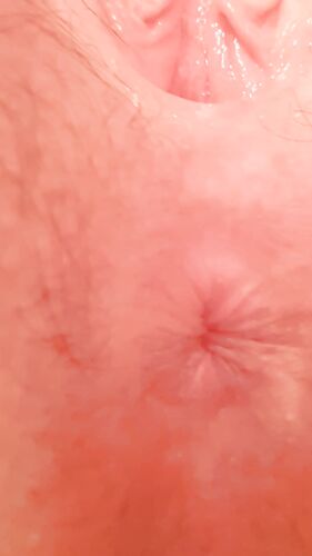 TurkishTeenSlut presents her ass to the world