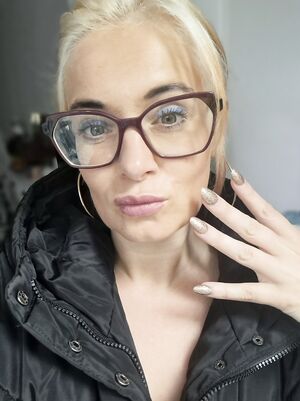 Polish busty mum slut