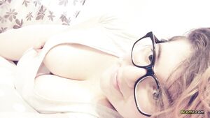 That women is looking  so damn sexy