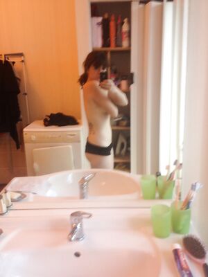 french girlfriend nudes