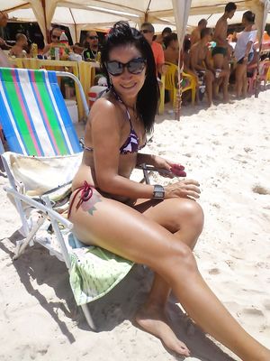 na praia bem gostosinha
