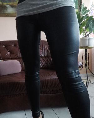 Black leggings
