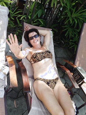 Mature slut Liz