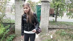 The athletic beauty Izabela ended in a house from a horror