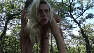 The athletic beauty Izabela ended in a house from a horror