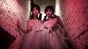 The crazy Freakhouse is open again