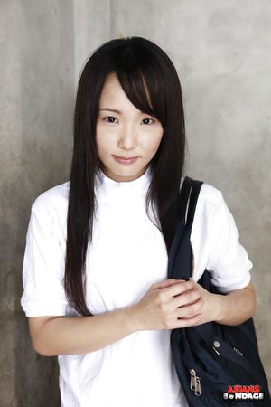 Super sweet dark haired teen Ai Mizushima will blow your mind