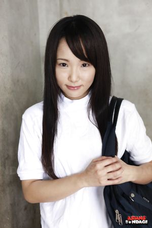 Super sweet dark haired teen Ai Mizushima will blow your mind