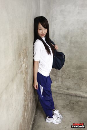 Super sweet dark haired teen Ai Mizushima will blow your mind