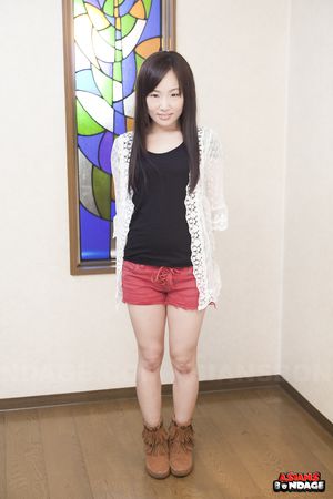 Super cute brunette darling Ai Mizushima is here to rock your world