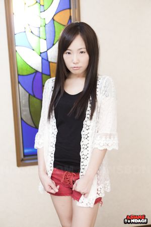 Super cute brunette darling Ai Mizushima is here to rock your world