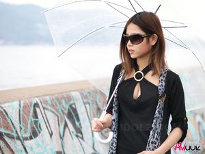 Asian Rena takes her clothes off and shows her sexy body in nature.