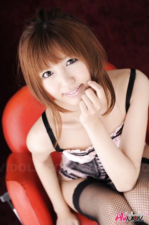 Kotone Aisaki shows nasty bum in very sexy lingerie in photo session.