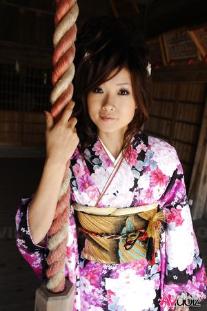 Asian Chiaki wearing a beautiful kimono visits different places.