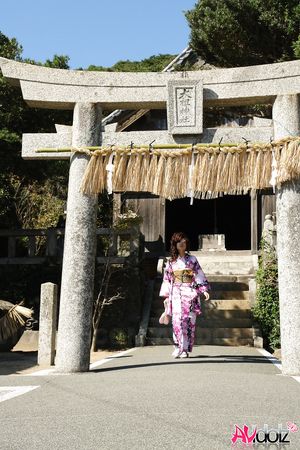 Asian Chiaki wearing a beautiful kimono visits different places.