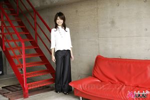 Yuuna Yano shows so much class and elegance in black and white outfit.