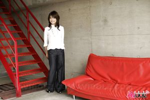 Yuuna Yano shows so much class and elegance in black and white outfit.