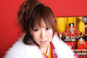 Asian Yuko Morita in kimono and fur looks so classy and beautiful.