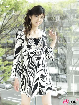 Yuka Yamada is so beautiful and shows sexy legs in photo session.