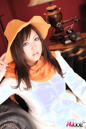 Sayuri Ito in white coat and high heels shows sexy legs when posing.