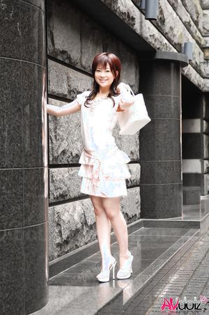 Hina Kawamura is so beautiful in white dress and high heel sandals.