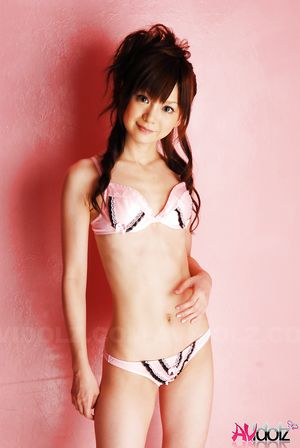 Anna Watanabe looks so damn fit and so young in her sexy bath suit.