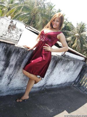 Lovely Asian amateur teen teasing us in front of her house