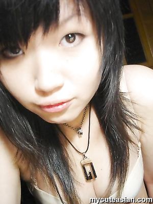 Lovely Asian teen is sharing some homemade naked pix here