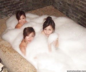 Horny real amateur Asian teen girlfriends in assorted homemade pix