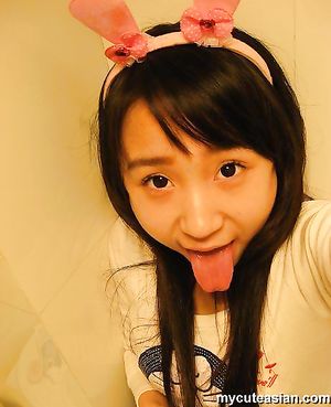 Horny Asian teen girlfriend teasing in slutty amateur self pics