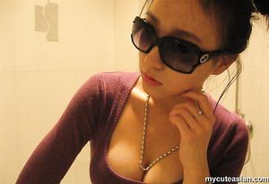 Horny Asian teen girlfriend teasing in slutty amateur self pics