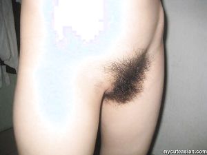Asian amateur couple shares their last hardcore fuck session