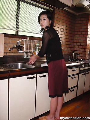 Sexy japanese wife strips and shows her nice mature body here