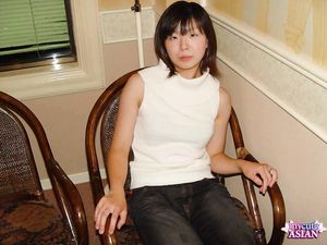 Chinese amateur babe opens her hairy and virgin pussy for you