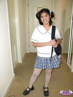 Shaved Filipino slut rides a hard cock before eating hot cum