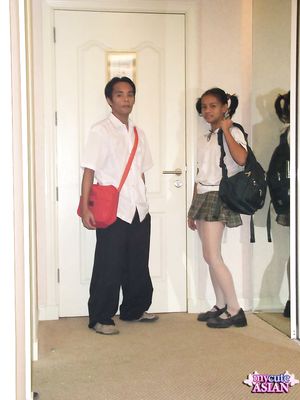 Filipino coed gets her pussy pounded hard for the first time