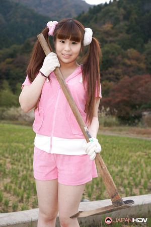 Nagisa Konno, Hana Otsuka, Maria Hanano are farmer girls at work.